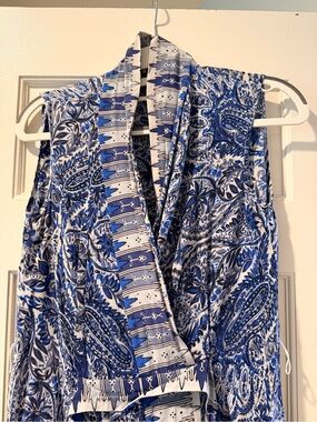 BCBGMaxAzria Blue and White Asymmetrical Paisley Dress
